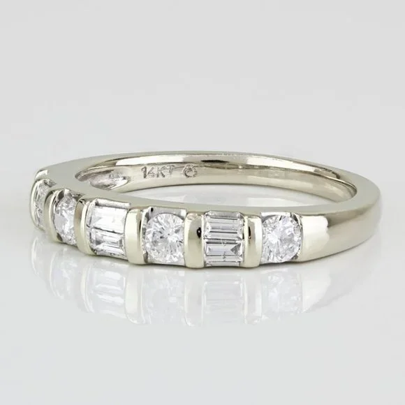 14k White Gold Baguette + Round-cut Diamond Bridal Wedding Band Ring - Picture 4 of 8